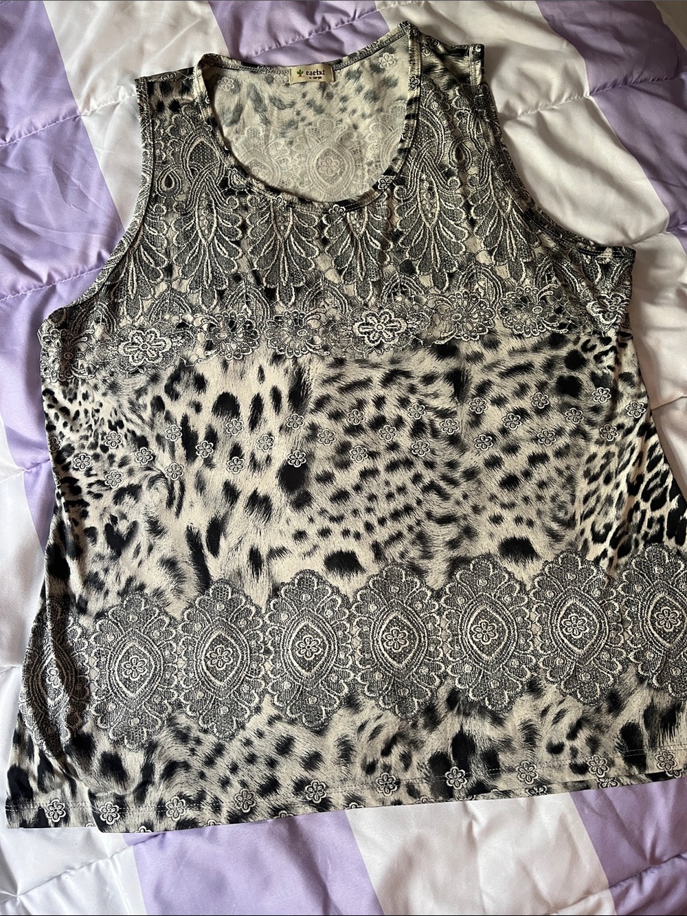 Cactus Western Leopard Print Top 
Size XL